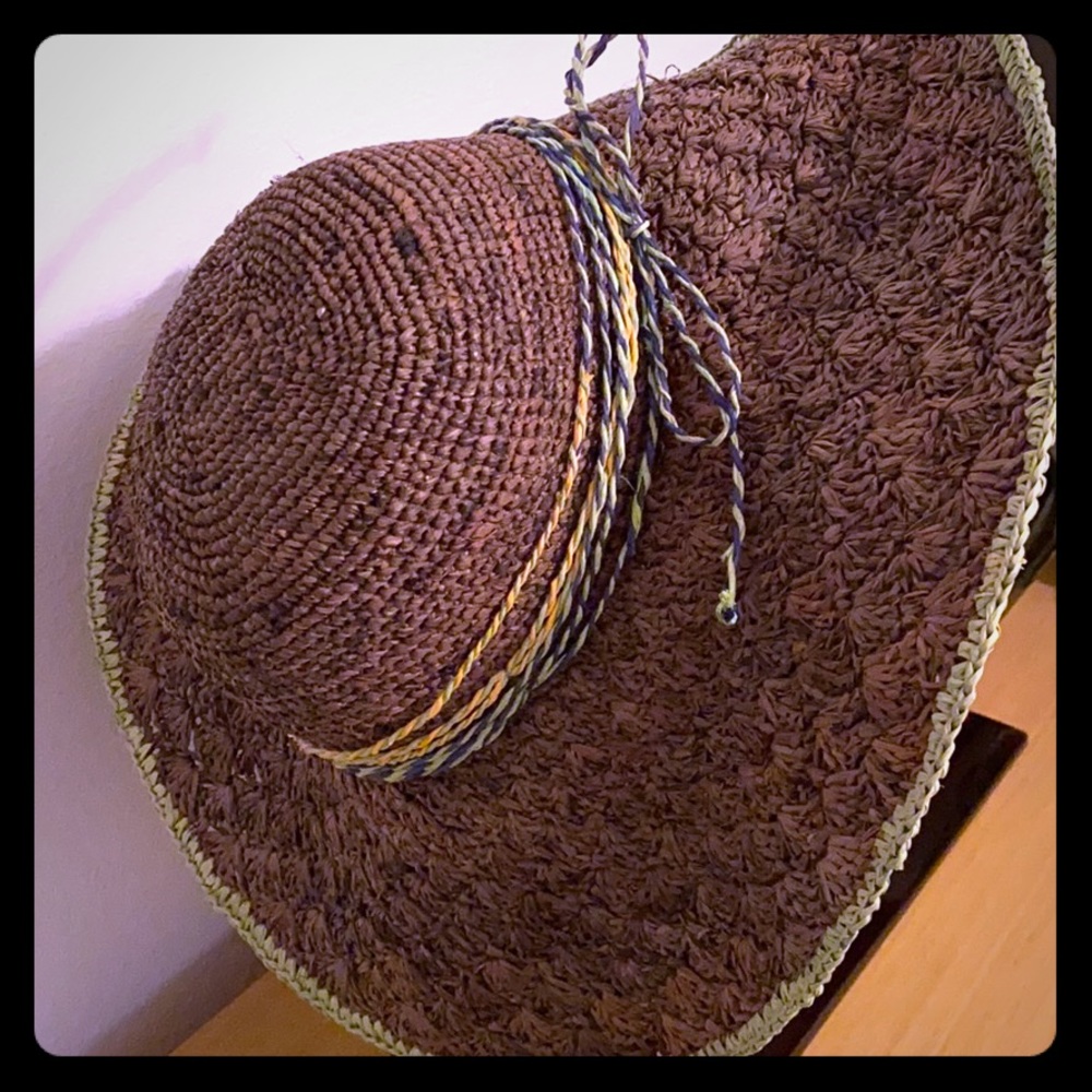 Floppy hat